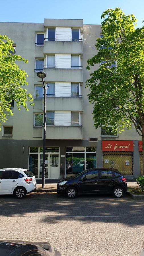 Studio Individuel - Le Musset & Parking Gratuit Devant L'Immeuble Lägenhet Grenoble Exteriör bild